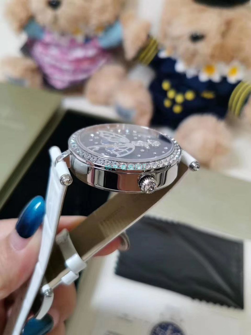   5G厂Van Cleef & Arpels女表舞动天使  梵克雅宝诗意复杂功能系列VCARO4F200腕表 / VCA06