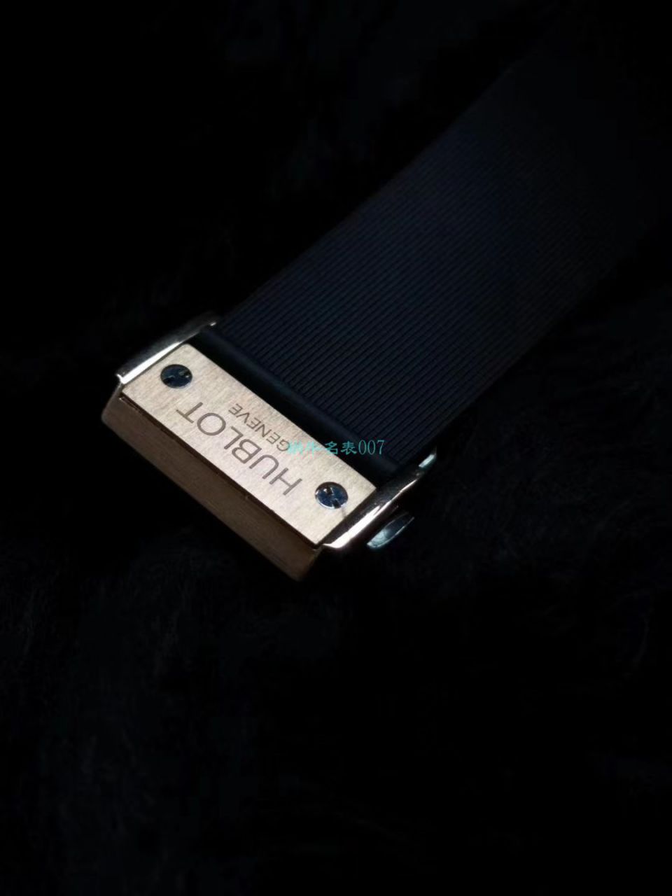   HBBV6  宇舶系列301.PX.1180.RX腕表 / YB024