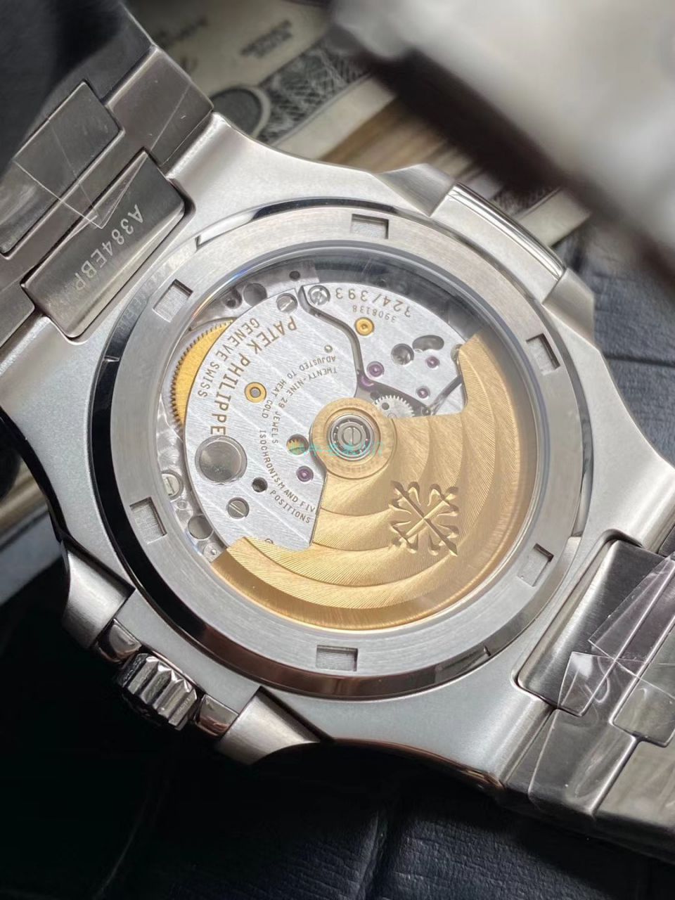 3K厂官网百达翡丽鹦鹉螺5711/1A-010手表 / BD289