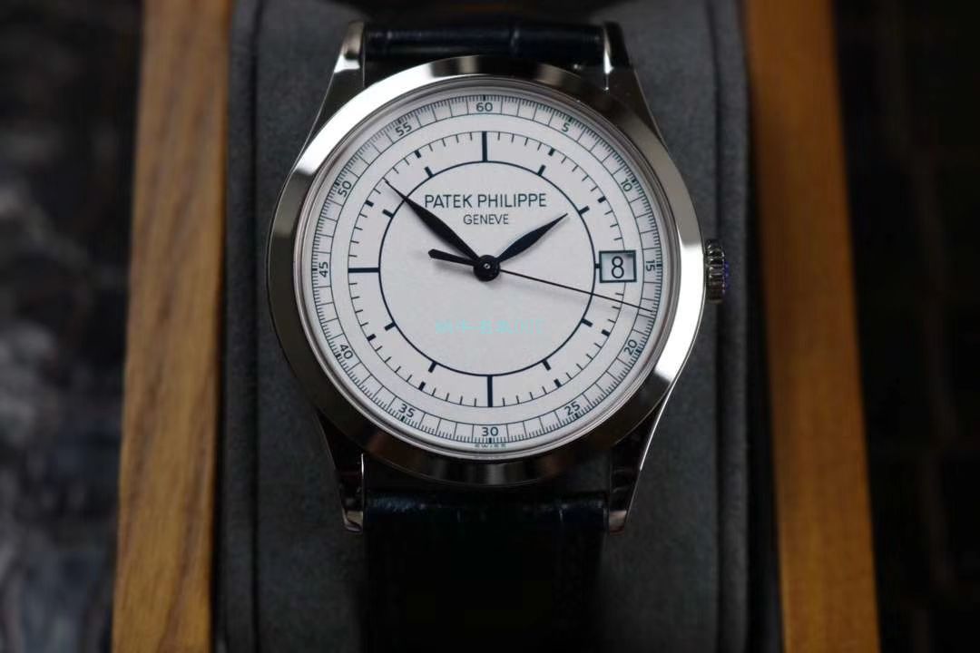   ZF  百达翡丽古典表系列5296G-001 白金腕表 / BD236