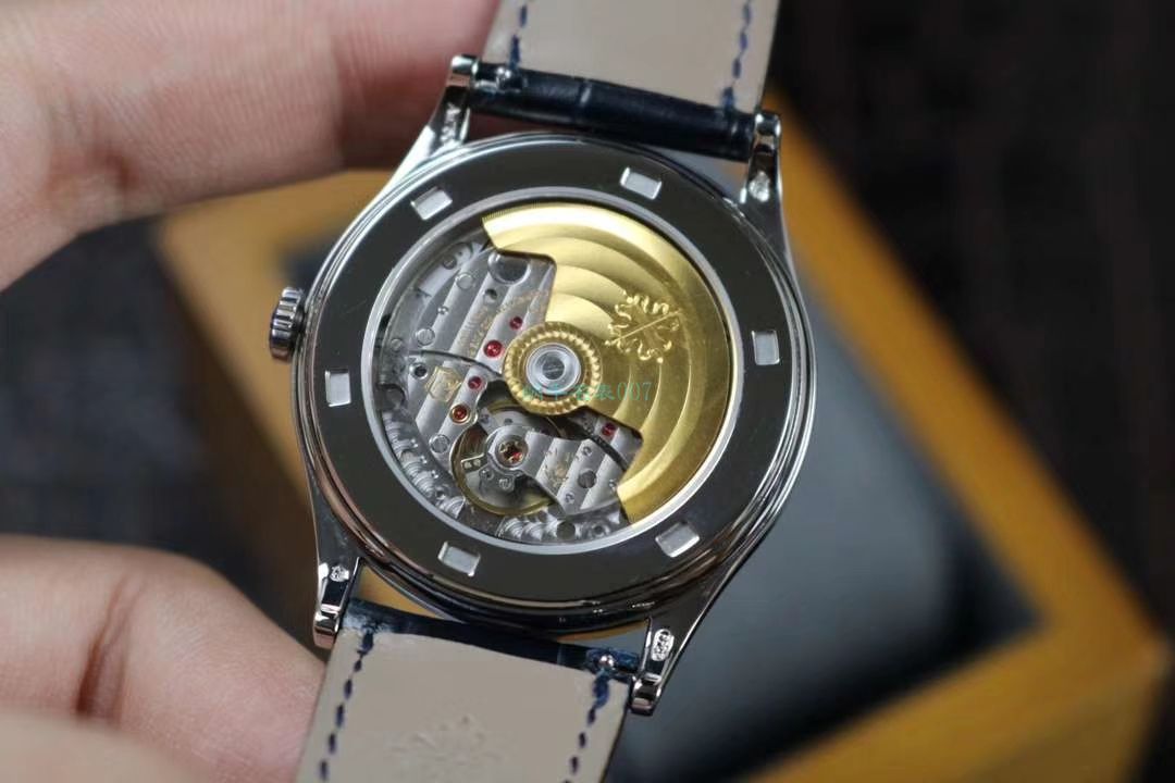   ZF  百达翡丽古典表系列5296G-001 白金腕表 / BD236