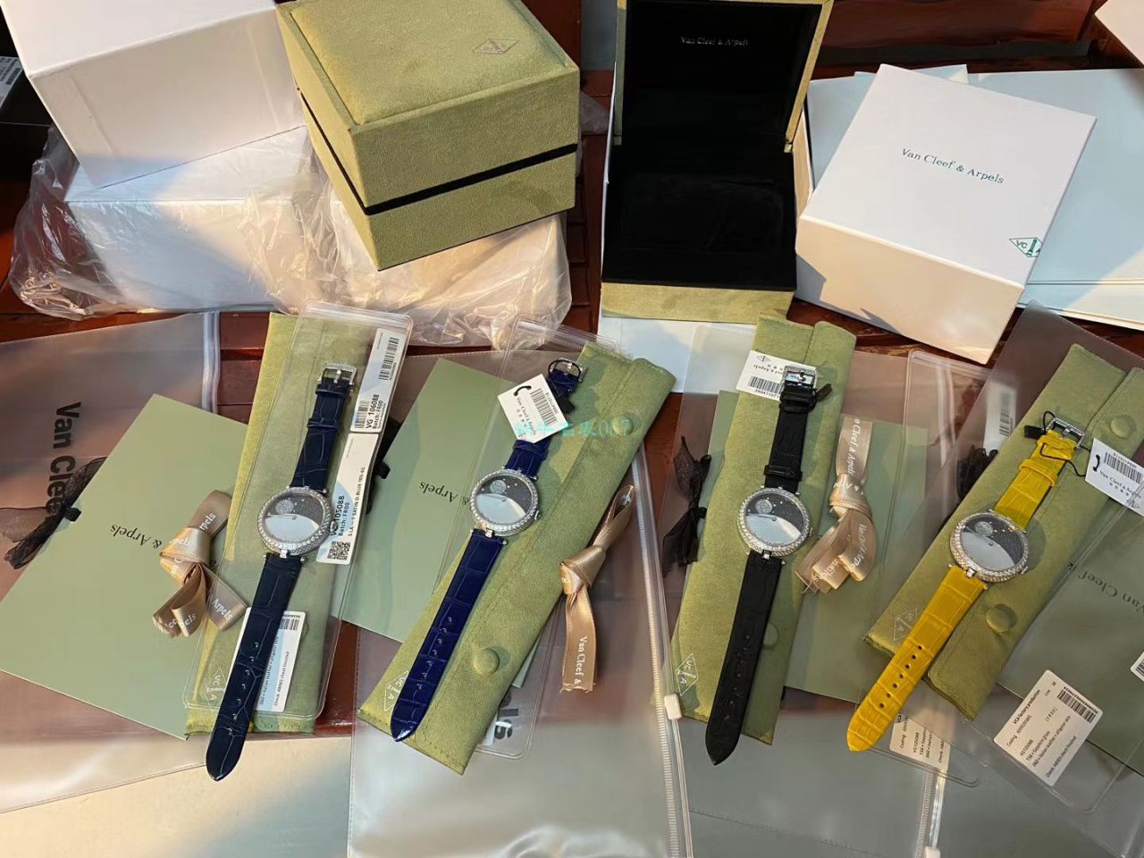 V&A厂女士手表梵克雅宝诗意复杂功能系列VCARN25800腕表 / VA10