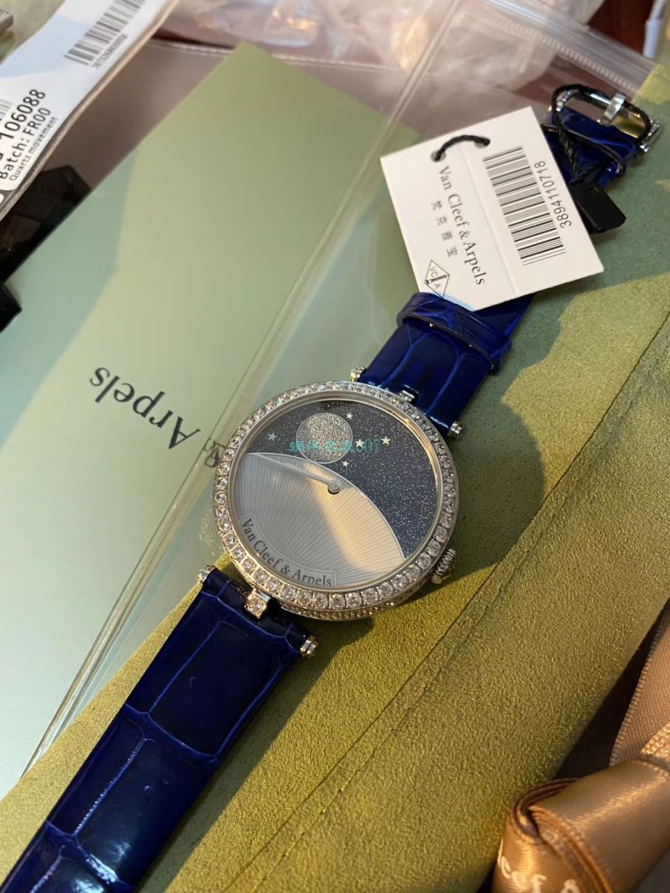 V&A厂女士手表梵克雅宝诗意复杂功能系列VCARN25800腕表 / VA10