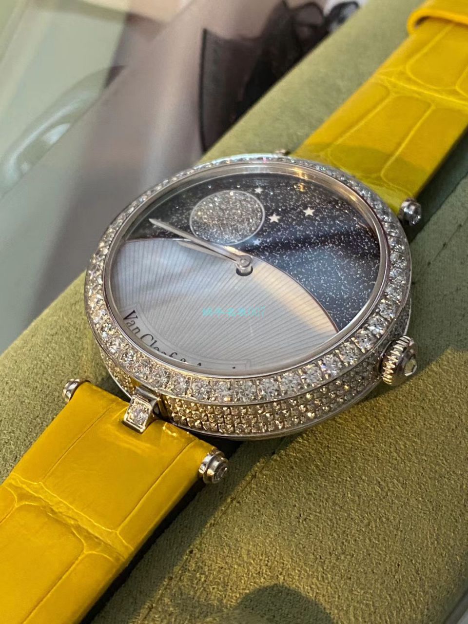 V&A厂女士手表梵克雅宝诗意复杂功能系列VCARN25800腕表 / VA10