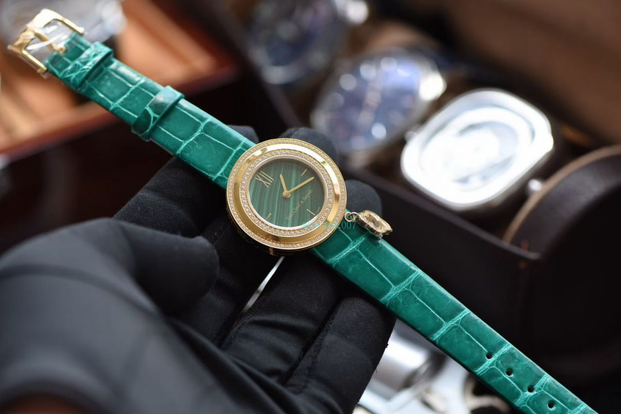 视频评测BV厂女士手表梵克雅宝CHARMS四叶草VCARO8NR00腕表 / VA011