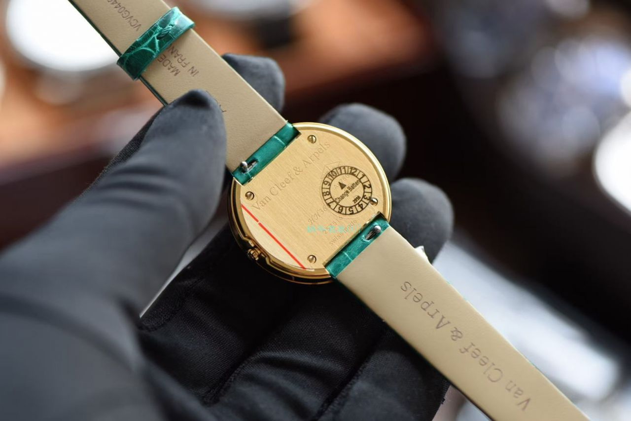 视频评测BV厂女士手表梵克雅宝CHARMS四叶草VCARO8NR00腕表 / VA011