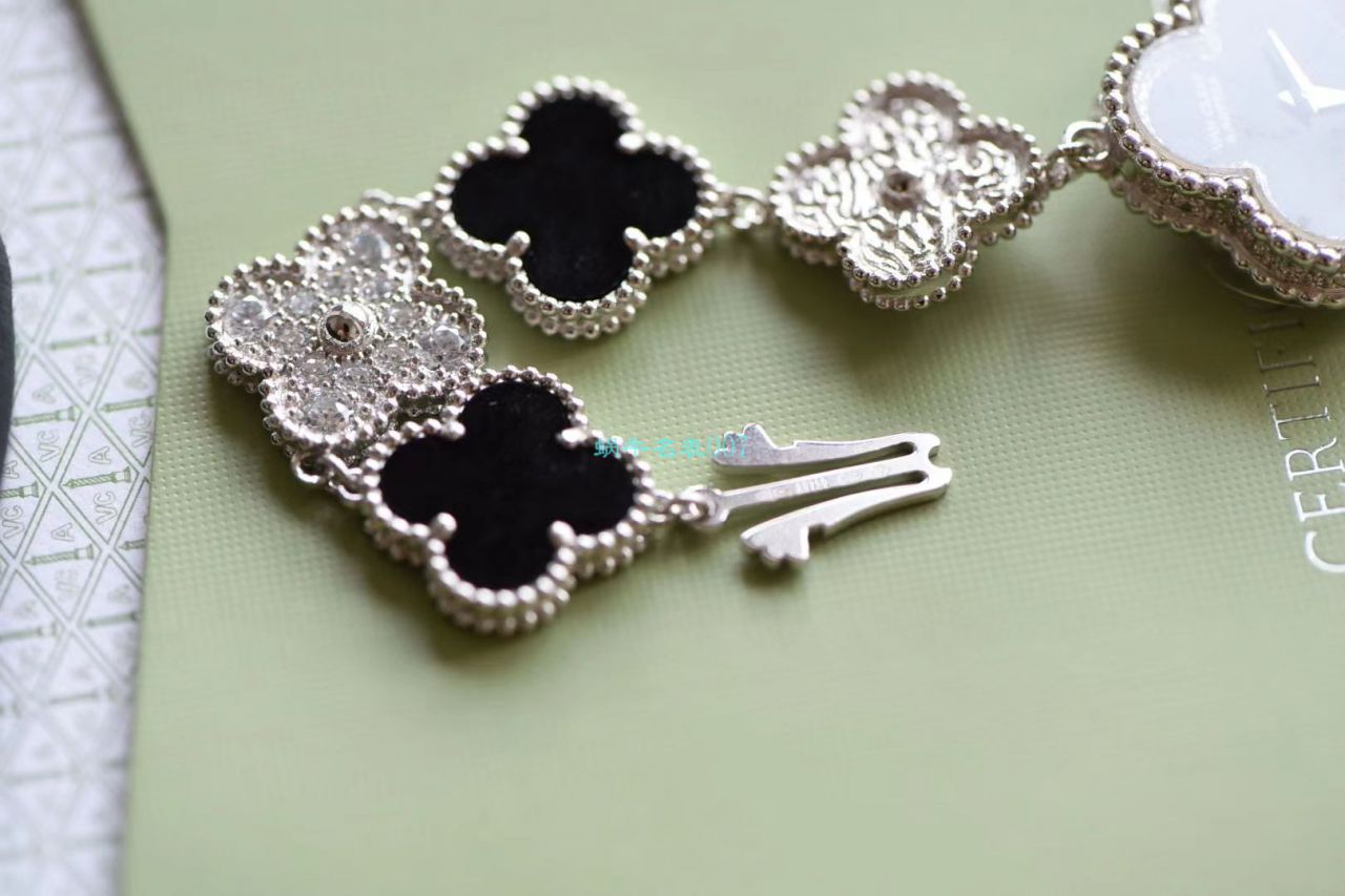 V&A厂梵克雅宝VCARO8WW00,VCARO8SG00女表 / VCA012