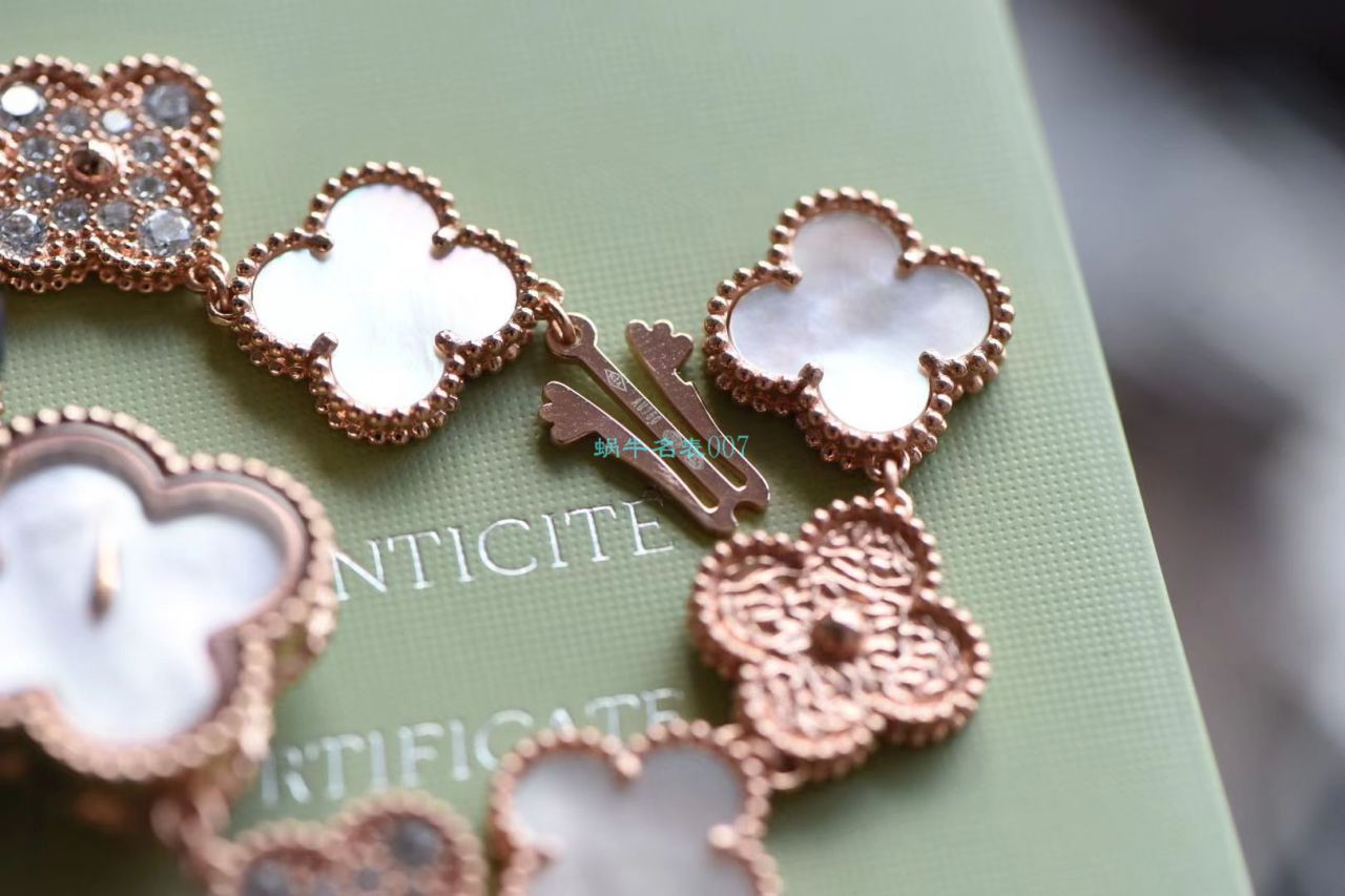 V&A厂梵克雅宝VCARO8WW00,VCARO8SG00女表 / VCA012