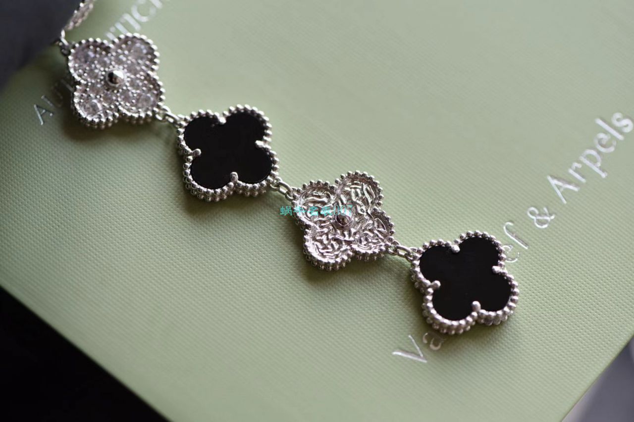 V&A厂梵克雅宝VCARO8WW00,VCARO8SG00女表 / VCA012