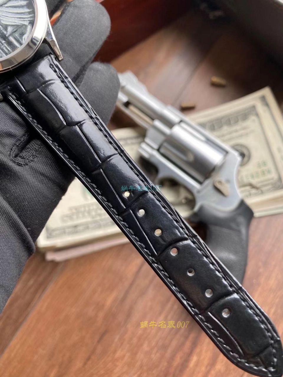 FL珐琅厂百达翡丽5077P微绘珐琅系列腕表「巴黎圣母院的石制怪兽」 / BD368