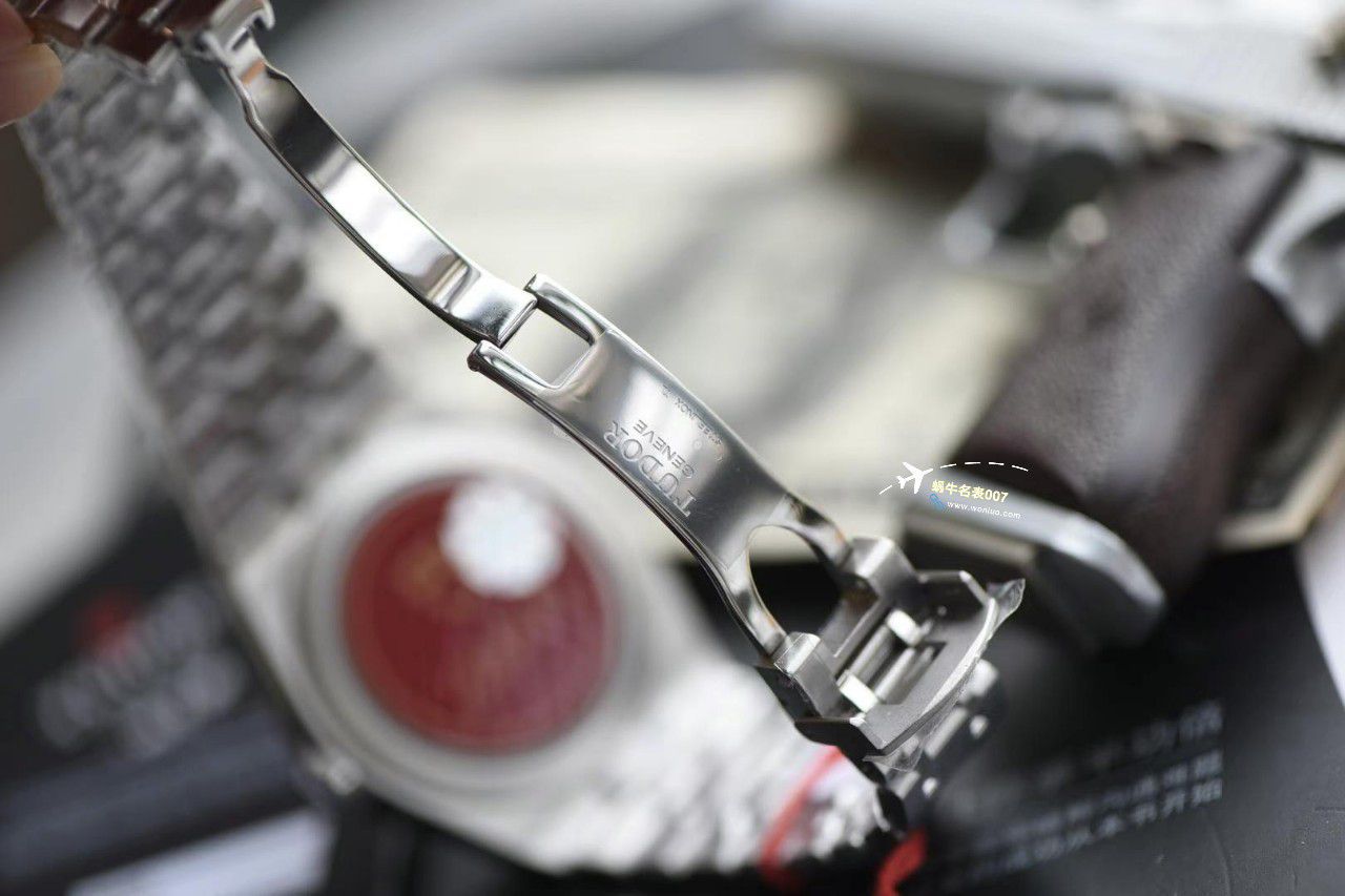 V7厂帝舵皇家系列M28603-0001高腕表 / DT081