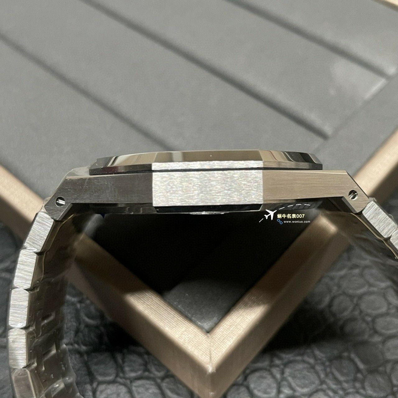 APS厂爱彼皇家橡树15400OR.OO.D002CR.01，15400ST.OO.1220ST.01 / AP237