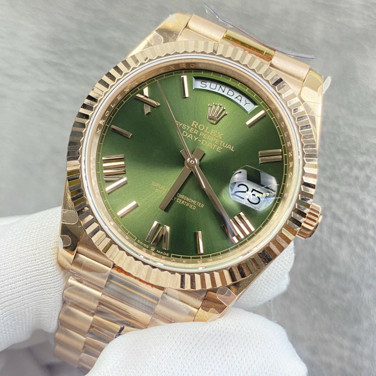 视频评测GM厂黑冰糖配重版劳力士星期日历型m228238-0004 / R806