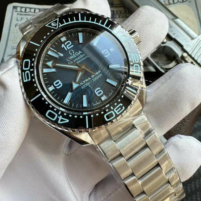 视频评测VS厂欧米茄海洋宇宙600米海王渐变蓝215.30.46.21.03.002手表