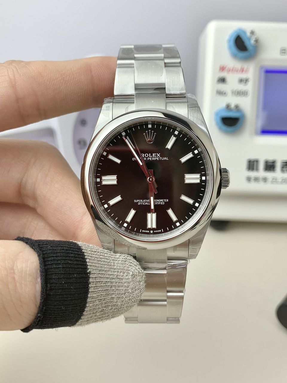 VS劳力士蚝式恒动m124300-0002腕表41毫米黑恒动 / R859