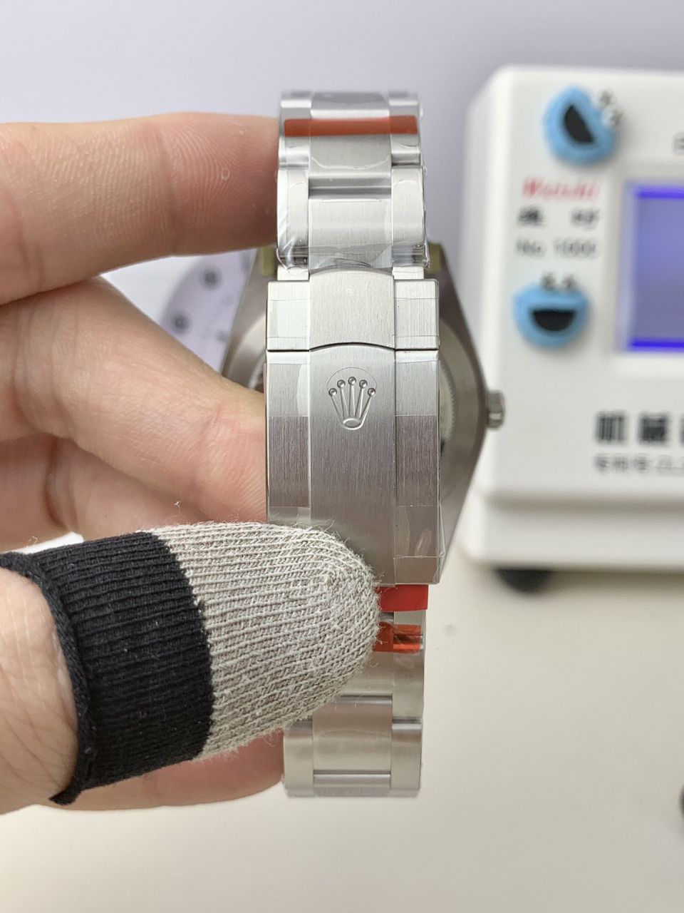 VS劳力士蚝式恒动m124300-0002腕表41毫米黑恒动 / R859