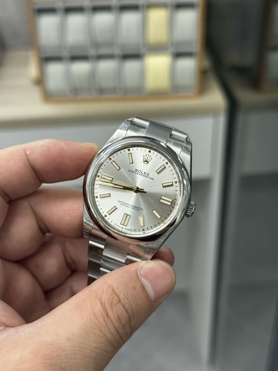 VS劳力士蚝式恒动m124300-0002腕表41毫米黑恒动 / R859