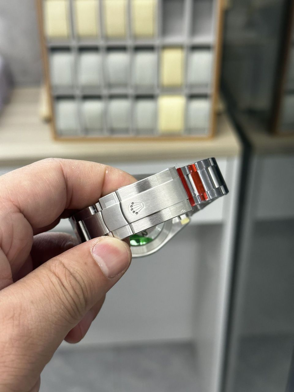 VS劳力士蚝式恒动m124300-0002腕表41毫米黑恒动 / R859