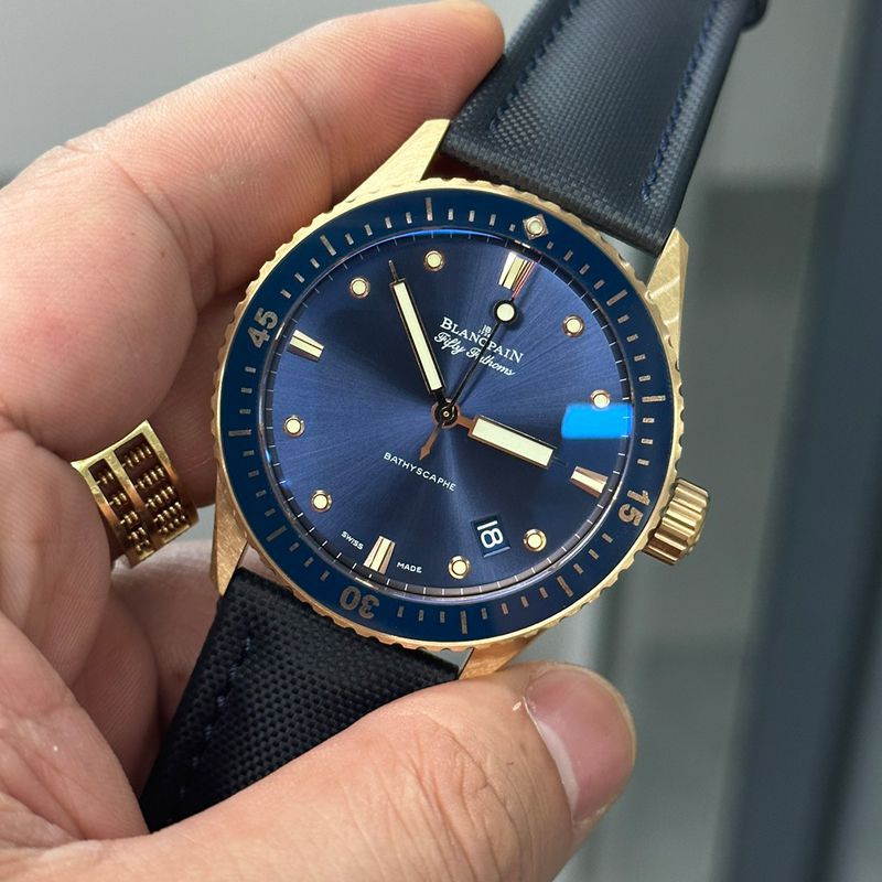 宝珀五十噚5000-36S40-O52A，5000-0240-O52A，5000-36S30-B52A腕表