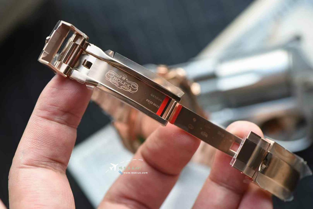 高端定制劳力士包金全莫桑石配重4130彩虹迪116595rbow-0004迪通拿腕表 / R909