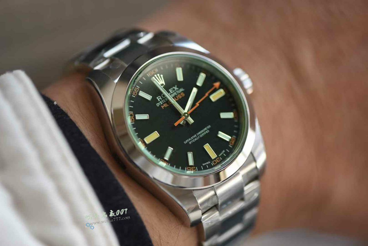 vs劳力士闪电格磁型绿玻璃m116400gv-0001黑盘腕表 / R952