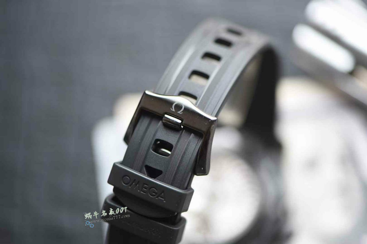 视频评测欧米茄海马300米黑武士210.92.44.20.01.003腕表 / VS817