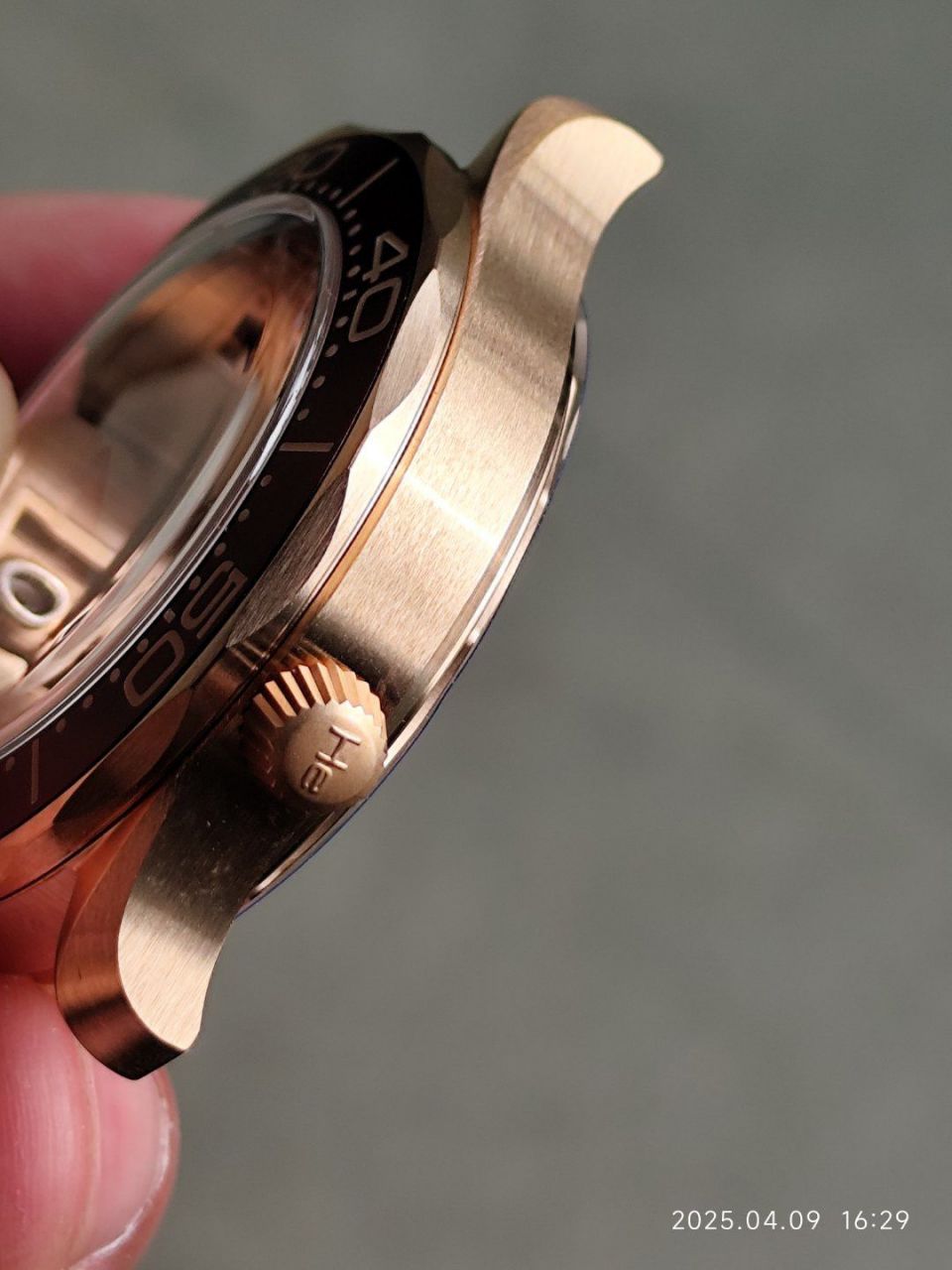 VS欧米茄新品007海马300青铜210.90.42.20.01.003，210.92.42.20.01.003腕表 / VS820