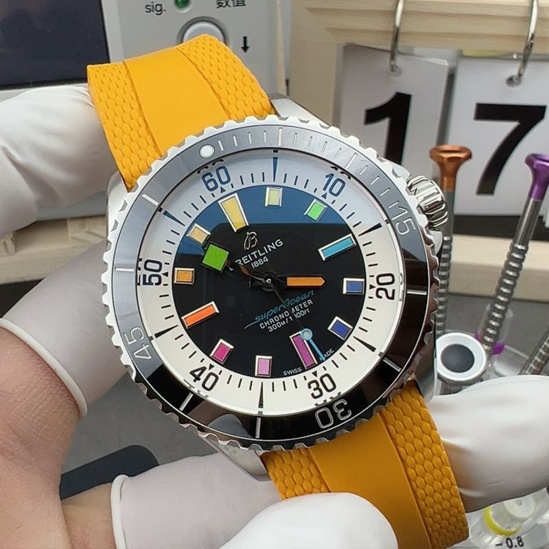 BLS百年灵彩虹超级海洋系列网站A17375211B2S4腕表