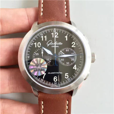   GF  格拉苏蒂原创SENATOR NAVIGATOR系列39-34-17-17-04男表