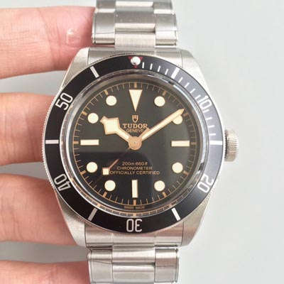   ZF厂帝舵HERITAGE BLACK BAY系列79220N “帝舵小黑花” 腕表