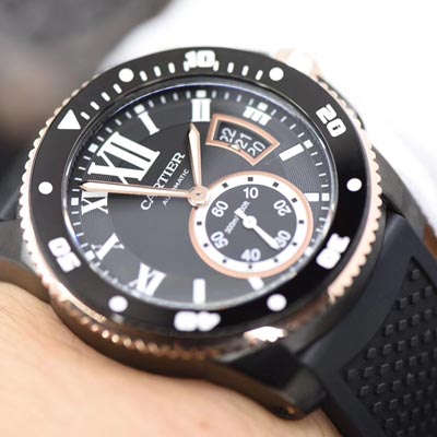   JJ  卡地亚CALIBRE DE CARTIER 卡历博系列W2CA0004、WSCA0006、W7100056、W7100055腕表